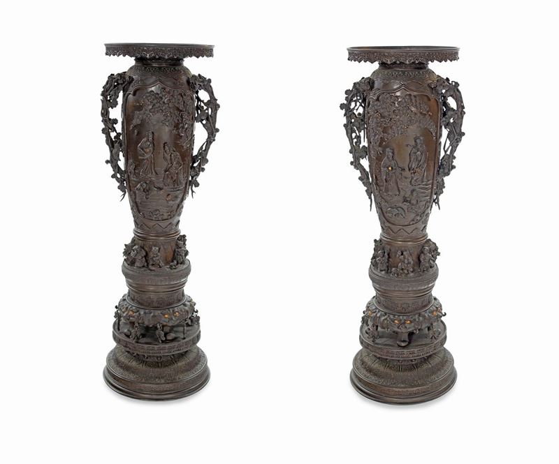 Coppia di Grandi Vasi in Bronzo Brunito, Giappone Meiji