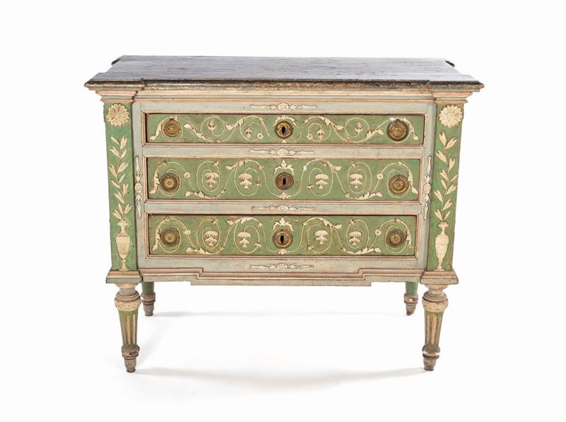 Cassettone in Legno Laccato, Piemonte, Bottega di Giuseppe Maria Bonzanigo