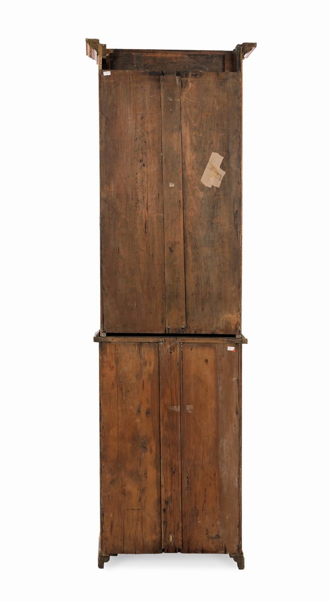 Coppia di Vetrine a Due Corpi in Legno Laccato, Piemonte, XVIII Secolo