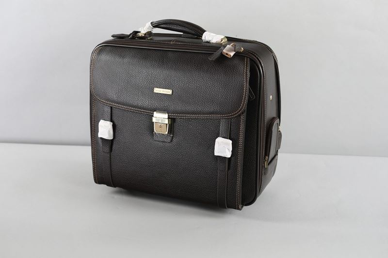 Brook Brothers, Trolley/bagaglio a Mano