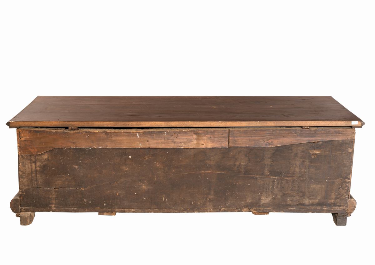 Cassone in Legno di Noce, Italia XVII Secolo