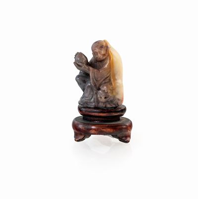 Piccola Figura in Pietra Dura