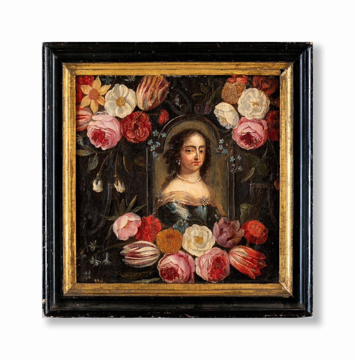 Pittore del XVIII Secolo - Natura Morta di Fiori con Ritratto Femminile