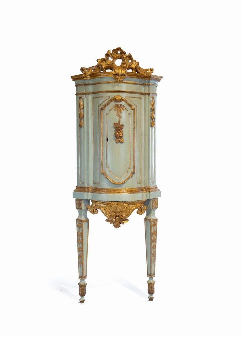 Coppia di Angoliere in Legno Laccato Azzurro, XVIII Secolo