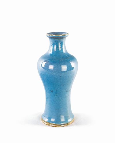 Vaso in Porcellana Monocroma Azzurra, Cina Dinastia Qing