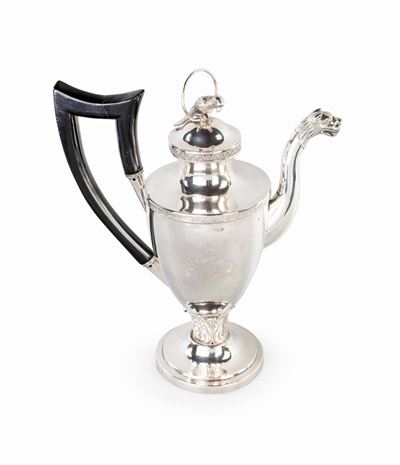 Grande Caffettiera in Argento, Francoforte 1820 Ca.