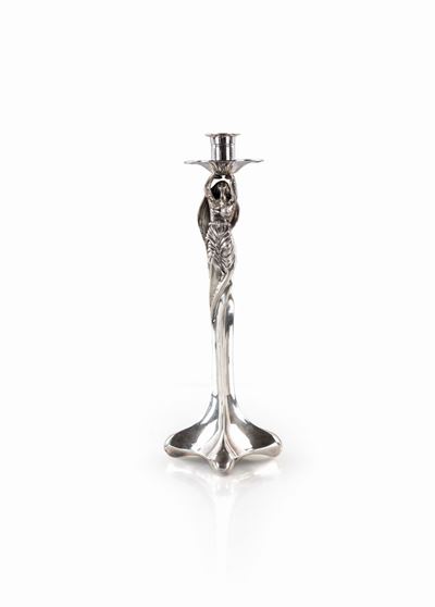 Candeliere Scultoreo in Argento di Gusto Liberty