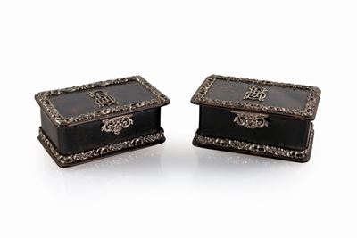 Coppia di Piccole Scatole Portagioie in Tartaruga e Argento Sterling, Argentieri Henry John & Alb...