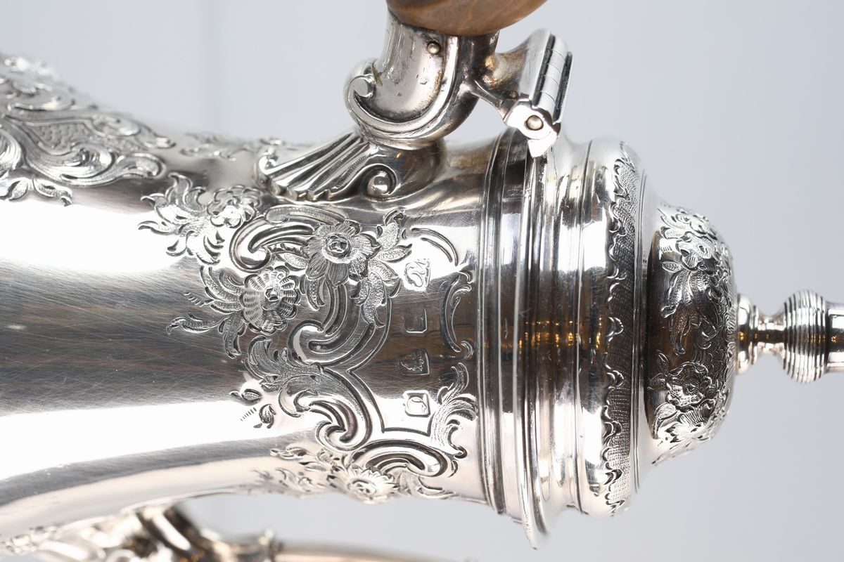 Caffettiera in Argento, Londra, Epoca Giorgio II, Argentiere William Grundy, 1758