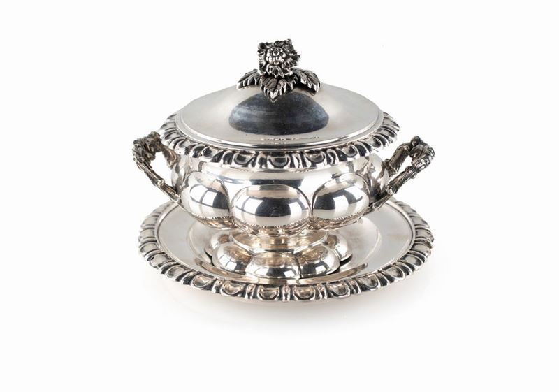 Tazza da Puerpera con Piatto in Argento, Regno di Sardegna, Torino, Argentiere Carlo Balbino (att...