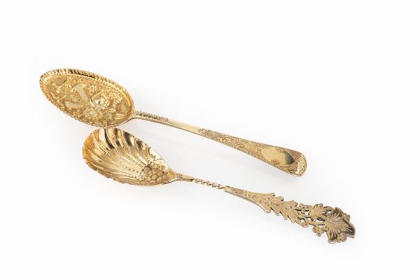 Due cucchiai da cerimonia in argento 925/1000 dorato, Londra 1900 e 1901