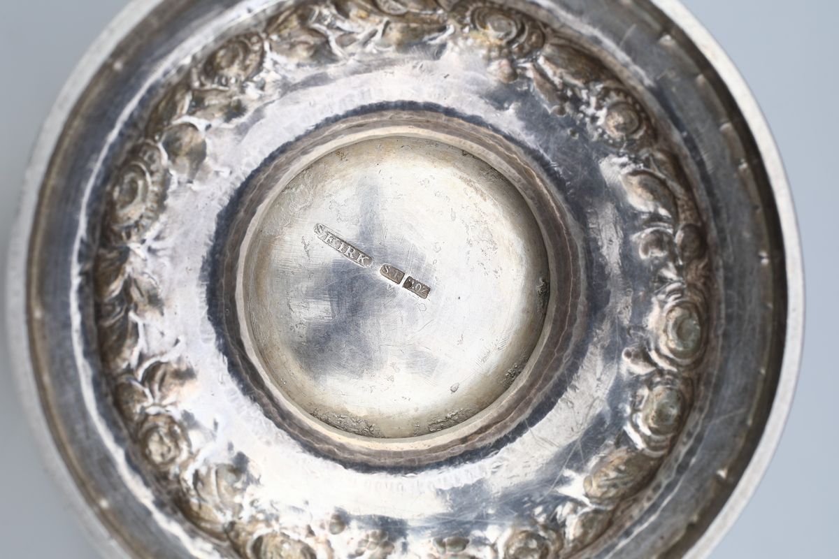 Grande Caffettiera in Argento Sterling, Stati Uniti, Baltimora, Samuel Kirk (1828 - 1846)
