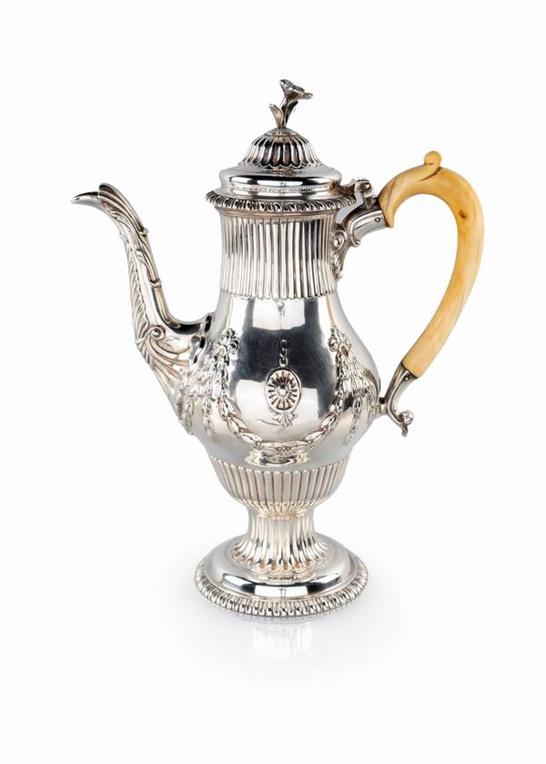 Grande caffettiera in argento 925/1000, Londra 1772, argentiere Jacob Marsh o John Moore