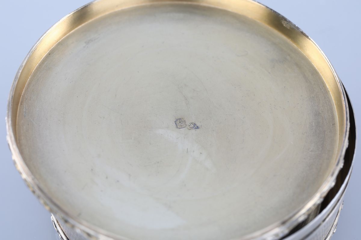 Scatola Circolare in Argento, Francia, Ultimo Quarto del XIX Secolo, Argentiere Albert Boyer