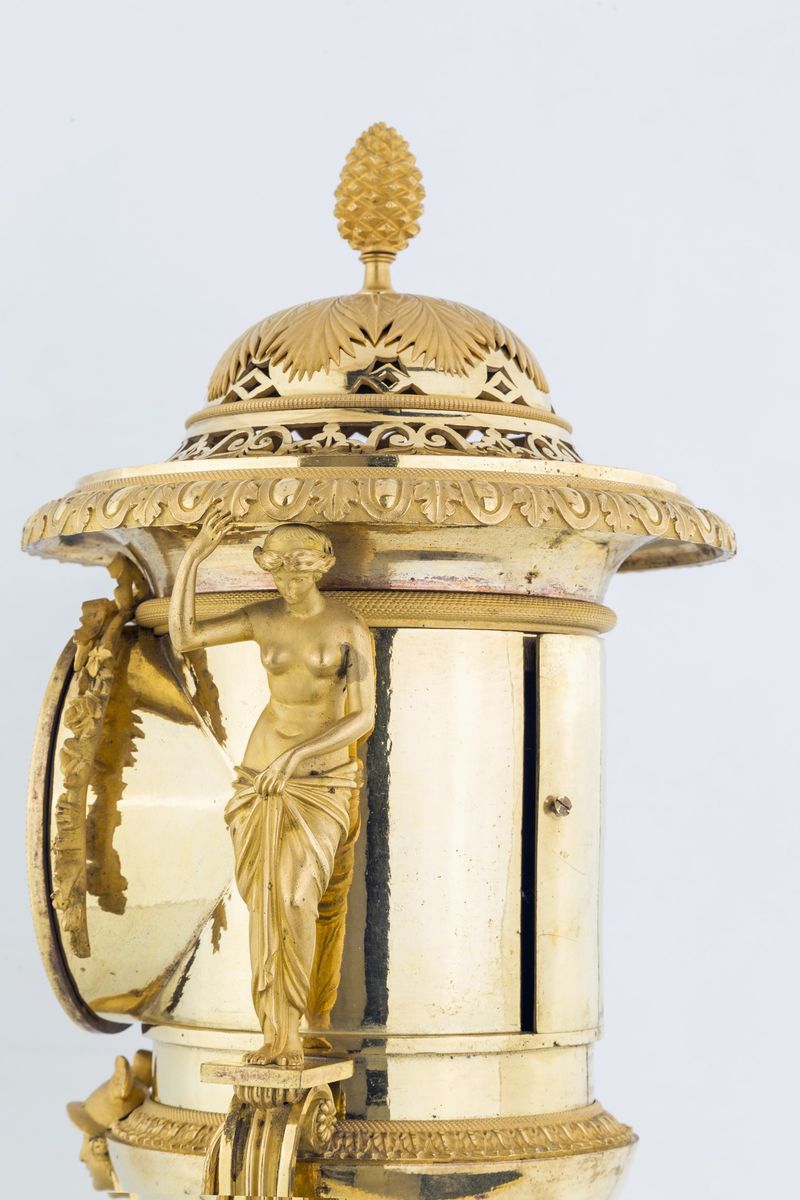 Pierre-philippe Thomire ( Attribuito ) - Grande Orologio in Bronzo Dorato, Francia, Epoca del Dir...