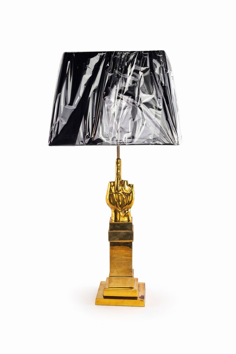 Maurizio Cattelan - Lampada in Ottone L.o.V.e.