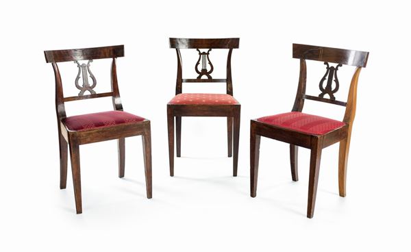 Tre sedie in noce, fine del XVIII secolo 