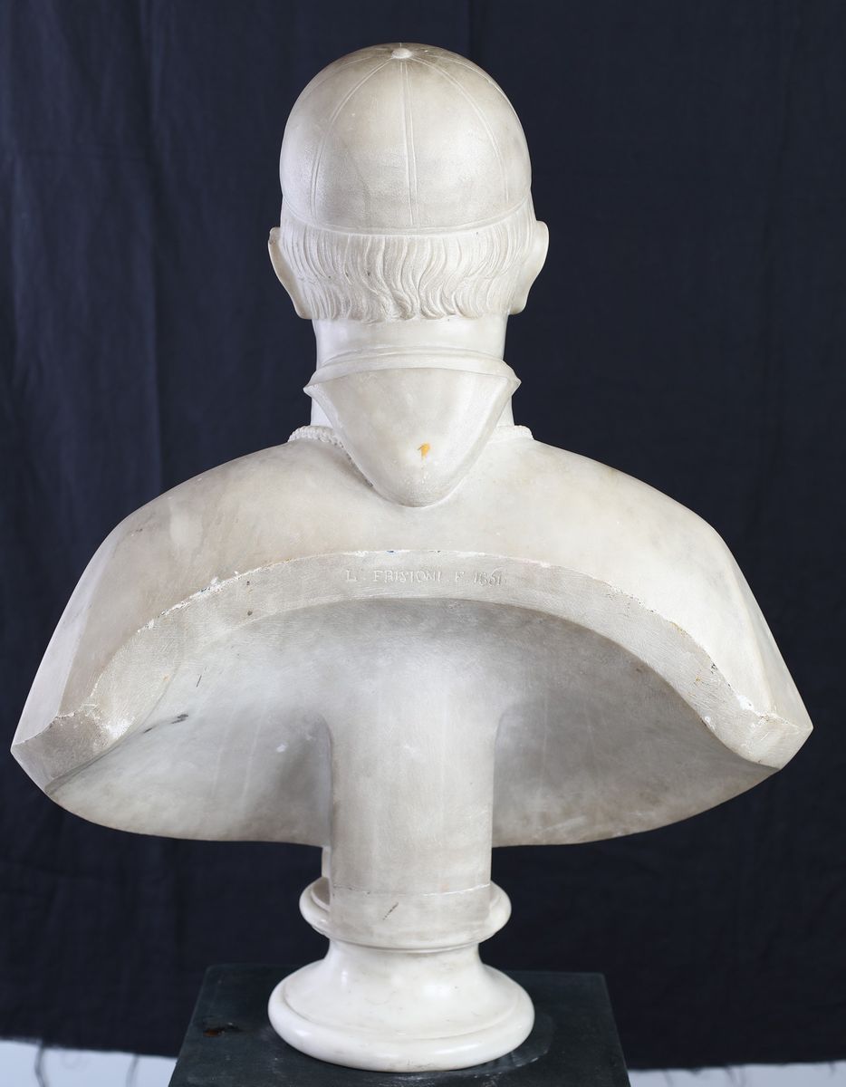 Busto in Marmo Raffigurante un Cardinale