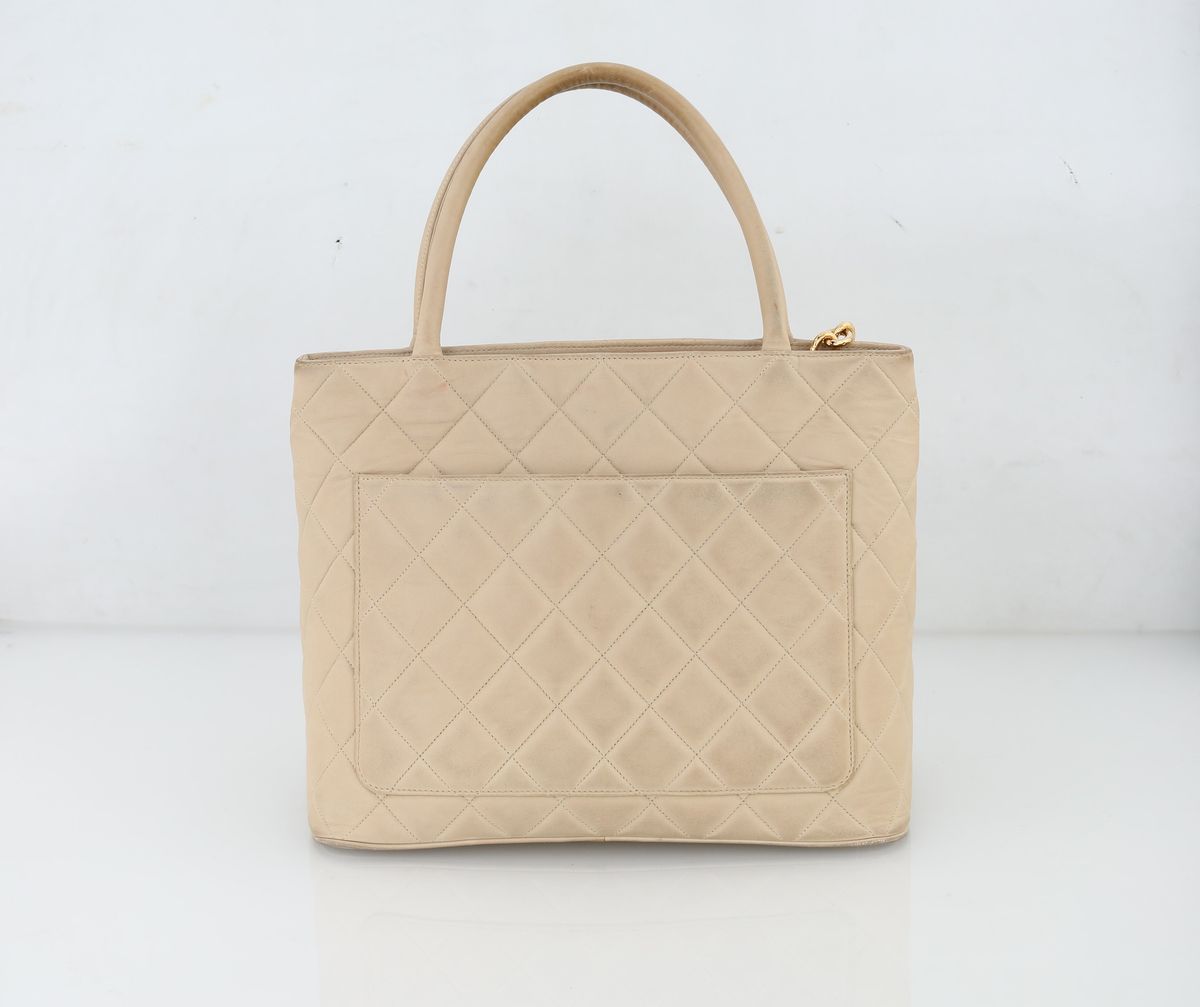 Chanel - Tote Bag in Pelle Beige