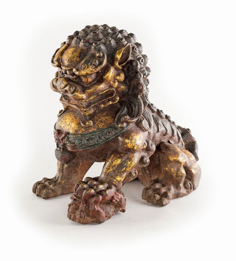 Scultura Apotropaica in Ghisa con Tracce di Doratura Dipinta, Cina, XX Secolo