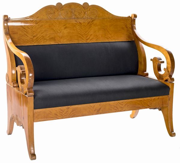 Piccolo divano d&#39;epoca Carlo X in betulla