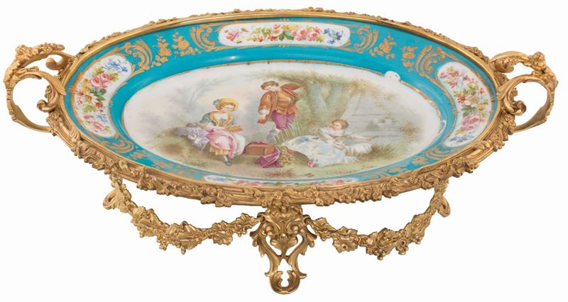 Alzata in Porcellana Policroma e Bronzo Dorato, Sèvres, XIX Secolo