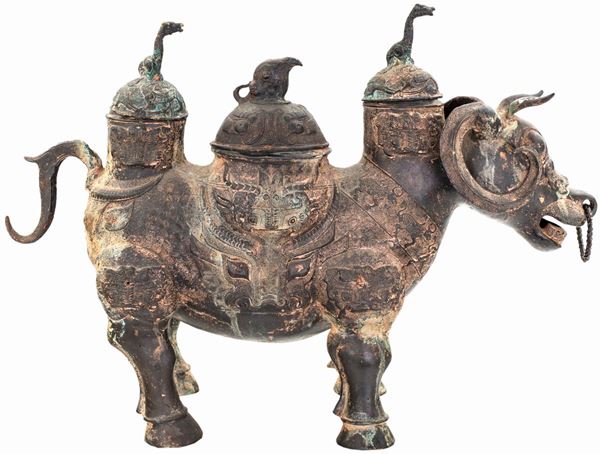 Antico incensiere zoomorfo in bronzo brunito, Cina