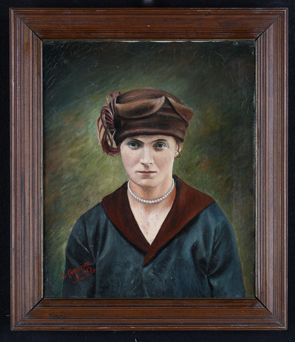 Pittore del XX Secolo - Giovane Donna con Cappello e Collana di Perle