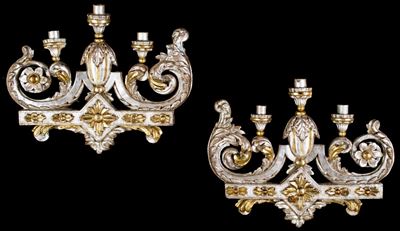 Coppia di Appliques in Legno Argentato a Tre Luci