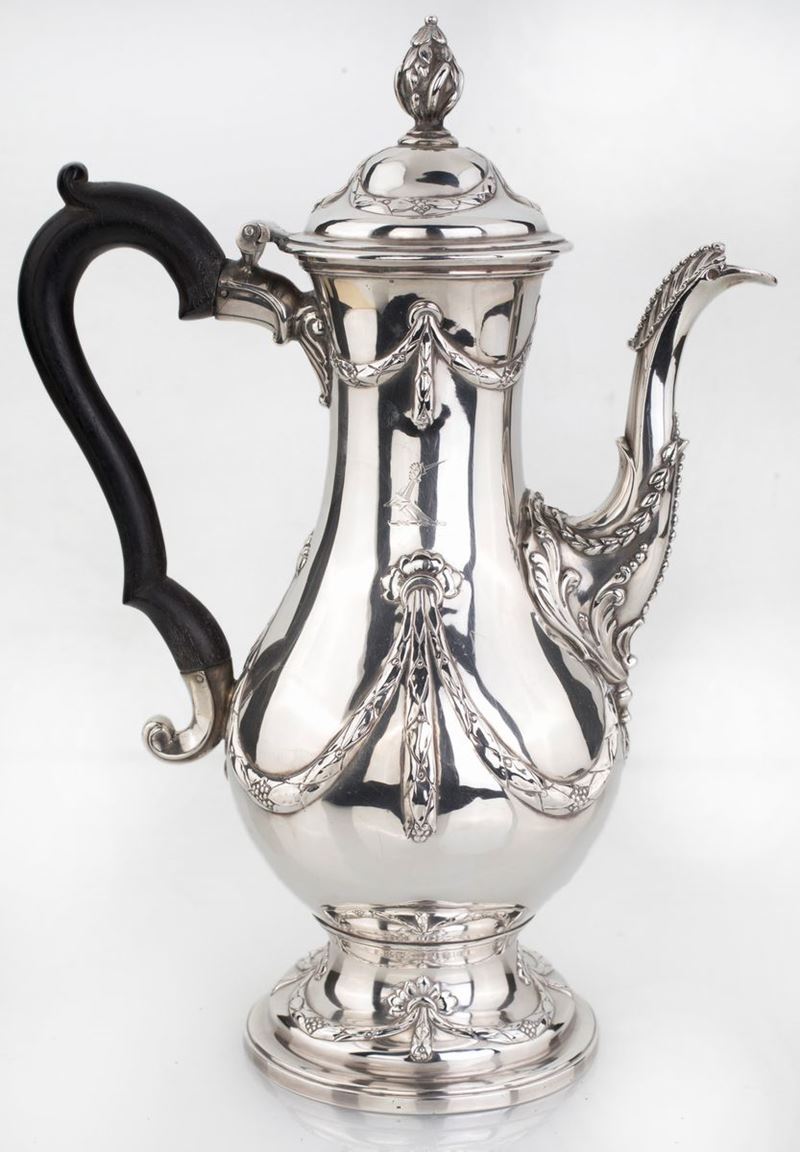 Caffettiera in Argento 925/1000, Londra 1776, Argentiere Charles Wright (attivo dal 1770 al 1782)