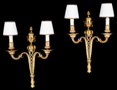 Coppia di Appliques in Bronzo Dorato a Due Luci, XIX Secolo