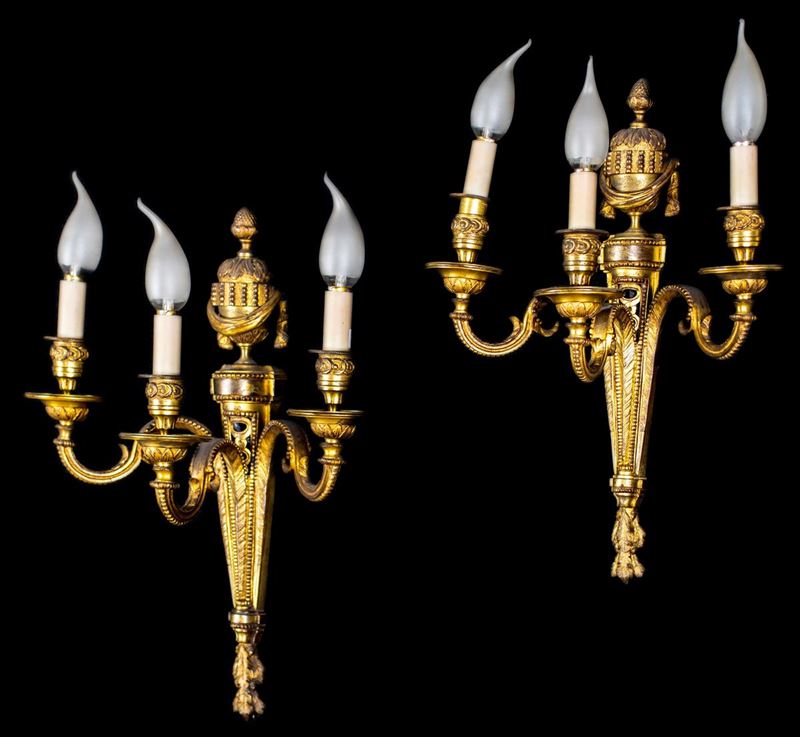 Coppia di Appliques in Bronzo Dorato a Tre Luci, XIX Secolo