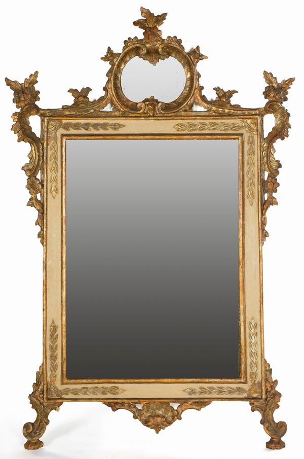 Specchiera in legno laccato e dorato, Marche, XIX secolo