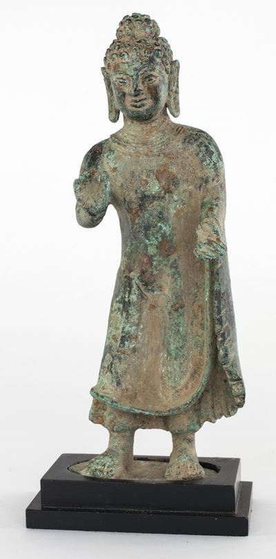 Buddha in Bronzo a Fusione Piena, Area Storica del Gandhara, Pakistan, VI-VII Secolo