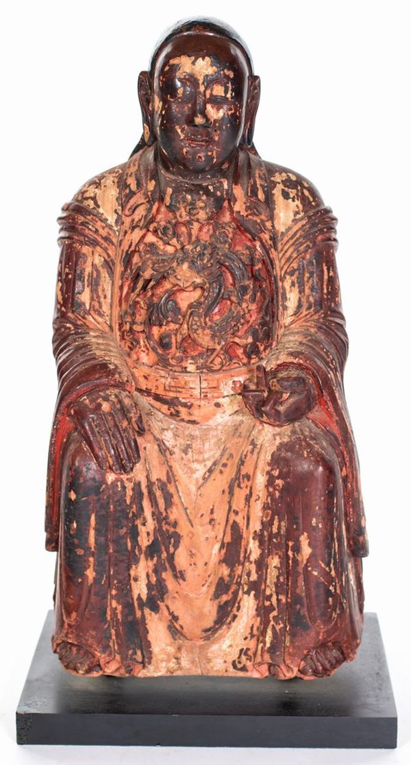 Figura in legno laccato rosso, Cina, XIX secolo