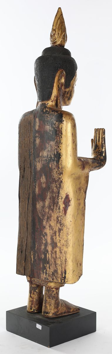 Grande Figura di Buddha Abhaya in Legno Laccato Rosso e Dorato, Cambogia, XIX Secolo