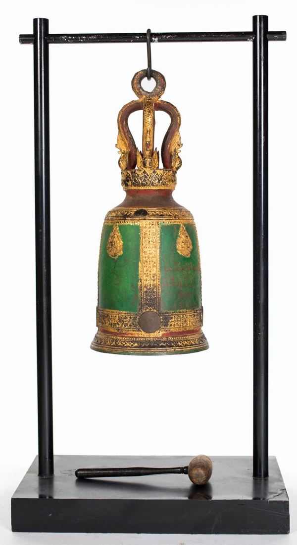 Bonsho - campana da tempio buddhista in metallo colorato, Thailandia, dinastia Rattanakosin, fine del XIX secolo