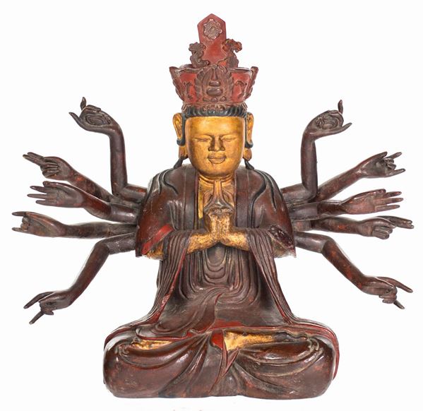 Guanyin Bodhisattva Avalokiteshvara in legno laccato rosso e dorato, Vietnam, dinastia Nguyen, seconda met&#224; del XIX secolo