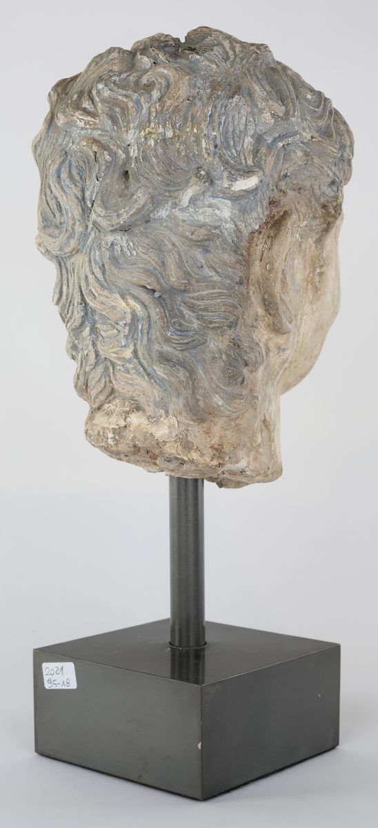 Testa di Giovane in Stucco Policromo, Area Storica del Gandhara, III-IV Secolo