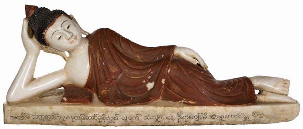 Grande figura di Buddha in alabastro, Mandalay, Birmania, XIX secolo