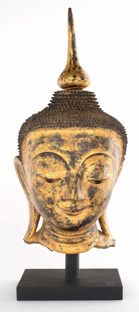Testa di Buddha in Lacca e Carta Pesta su Stoffa, Birmania, XIX Secolo