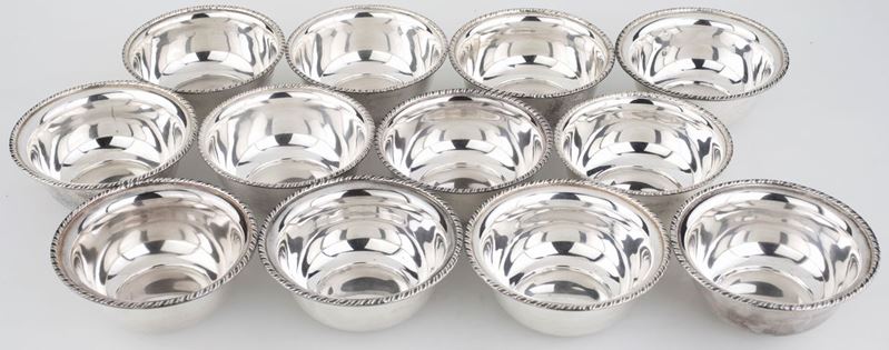 Dodici Coppette in Argento 800/1000