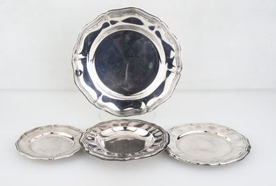 Quattro Piatti in Argento Diversi