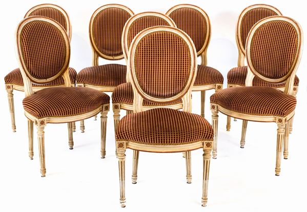 Otto sedie in legno laccato avorio  - Asta Antiquariato, Mobili, Arredi, Dipinti Antichi e del XIX Secolo. - Casa d'Aste Arcadia
