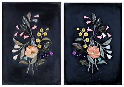 Coppia di Placche di Marmo Nero con Applicazioni in Pietre Dure, XIX Secolo