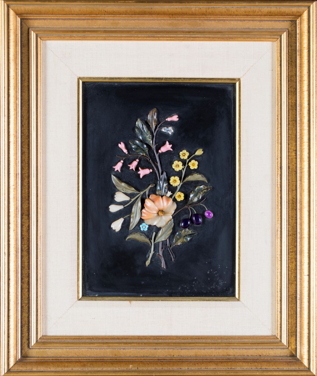 Scuola Toscana del XIX Secolo - Coppia di Placche di Marmo Nero con Applicazioni in Pietre Dure, ...