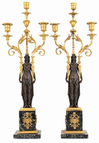 Coppia di Candelabri a Tre Luci in Bronzo Brunito e Dorato, Francia, Periodo Dell'impero
