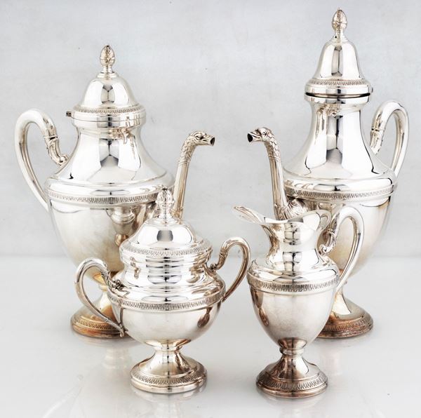 Servizio da t&#232; e caff&#232; in argento composto da quattro pezzi  - Asta Argenti Antichi e da Collezione - Casa d'Aste Arcadia