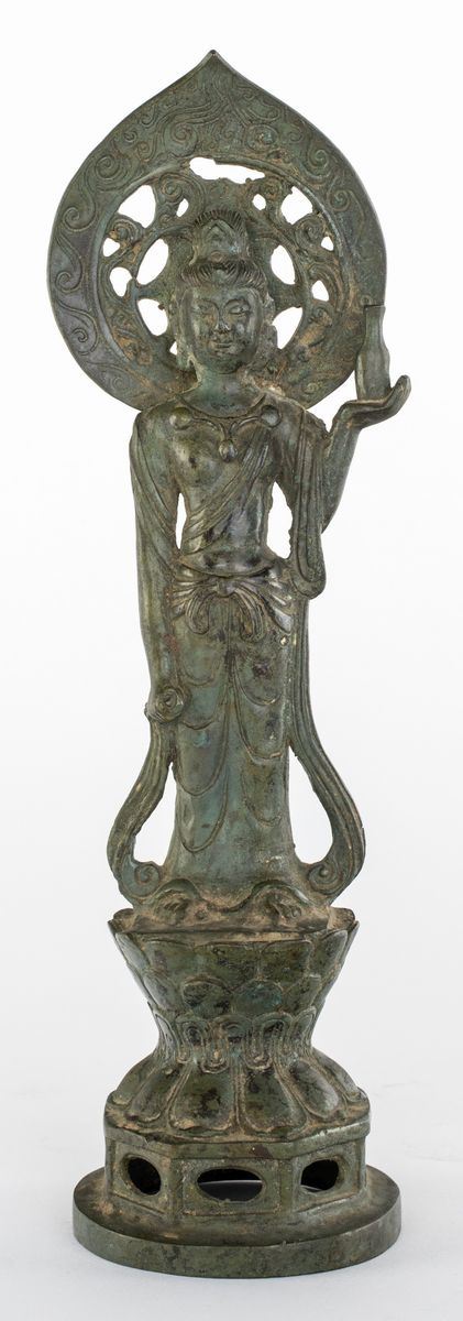 Bodhisattva Guanyin in bronzo, Cina, dinastia Qing, prima met&#224; del XIX secolo