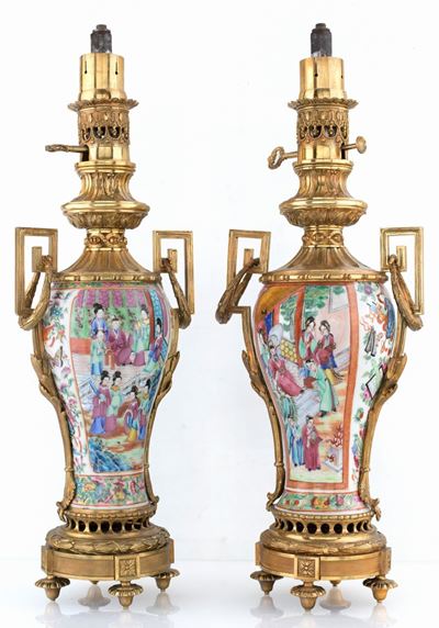 Coppia di Vasi in Porcellana di Canton Montati a Lampada, XIX Secolo